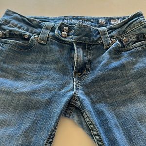 Plain miss me jeans 32 inseam no fading or distressing